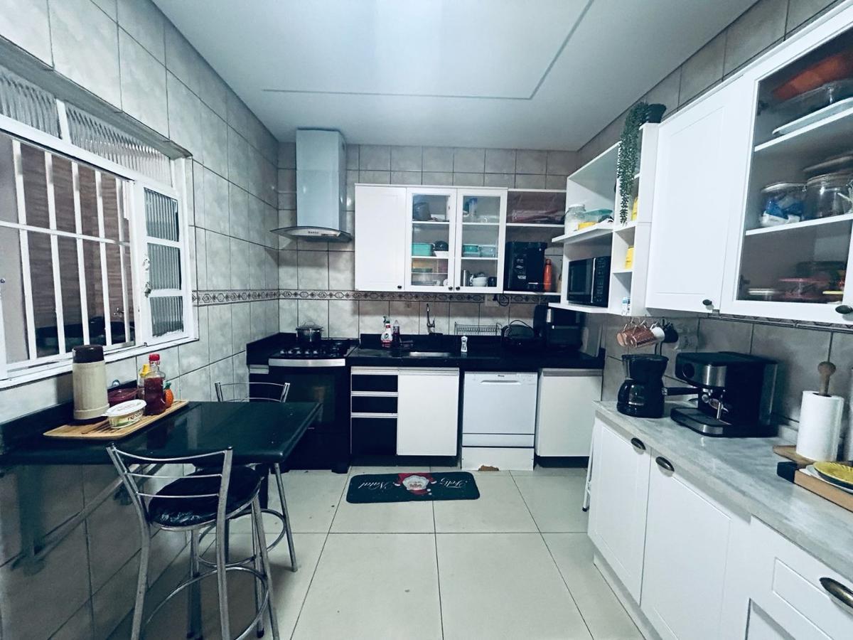 Casa, Céu Azul, 3 Quartos, 3 Vagas, 1 Suíte
