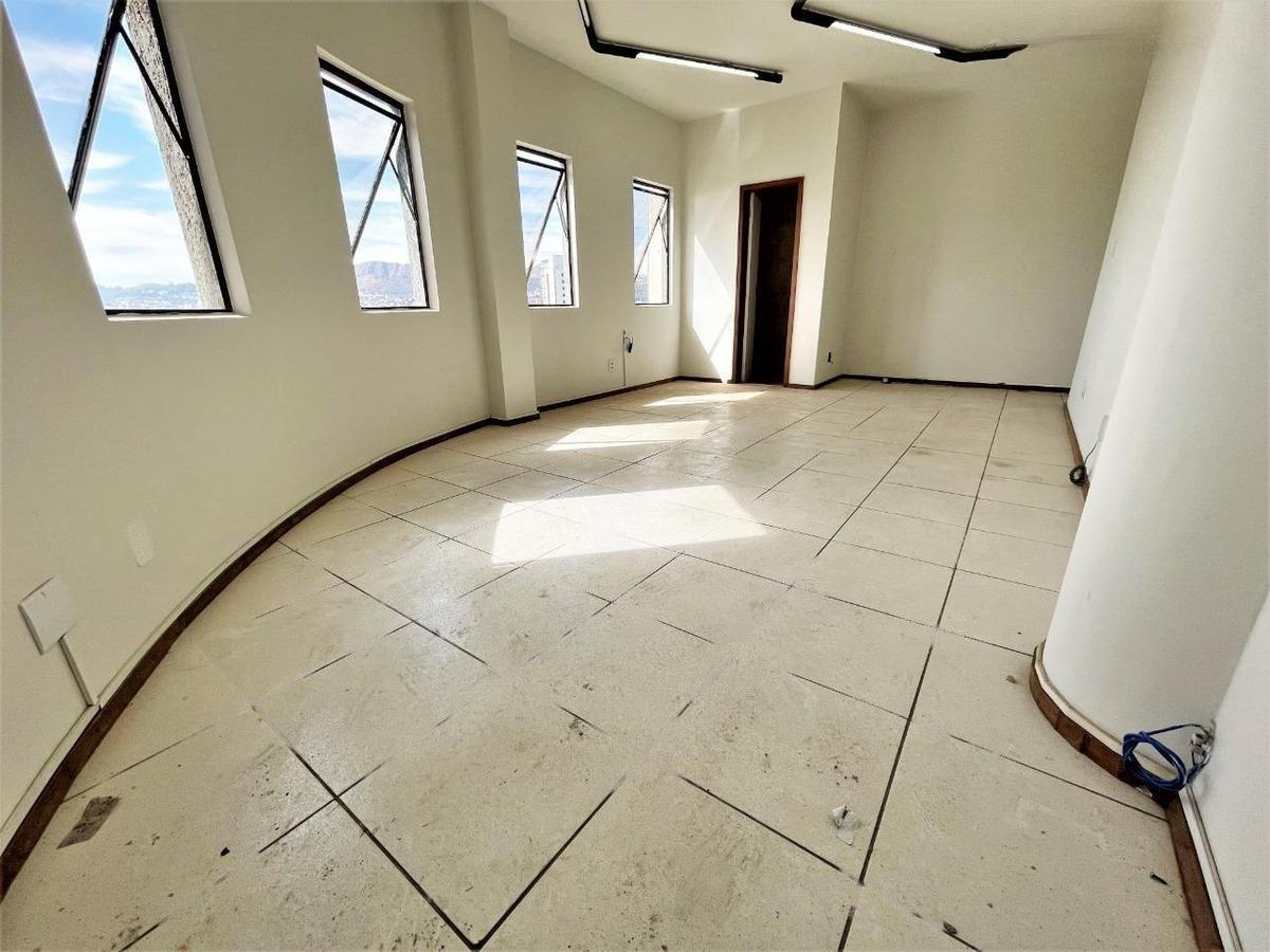 Sala, Luxemburgo, 0 Quarto, 0 Vaga