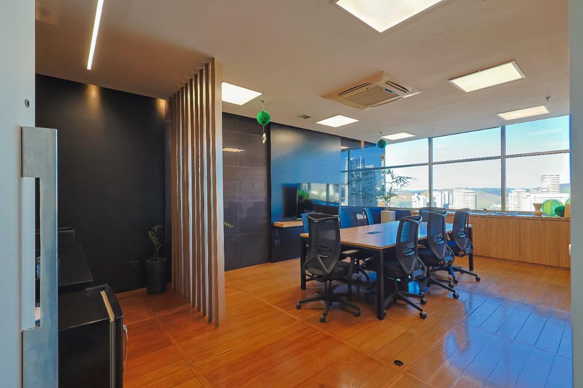 Sala, Vale do Sereno, 0 Quarto, 6 Vagas