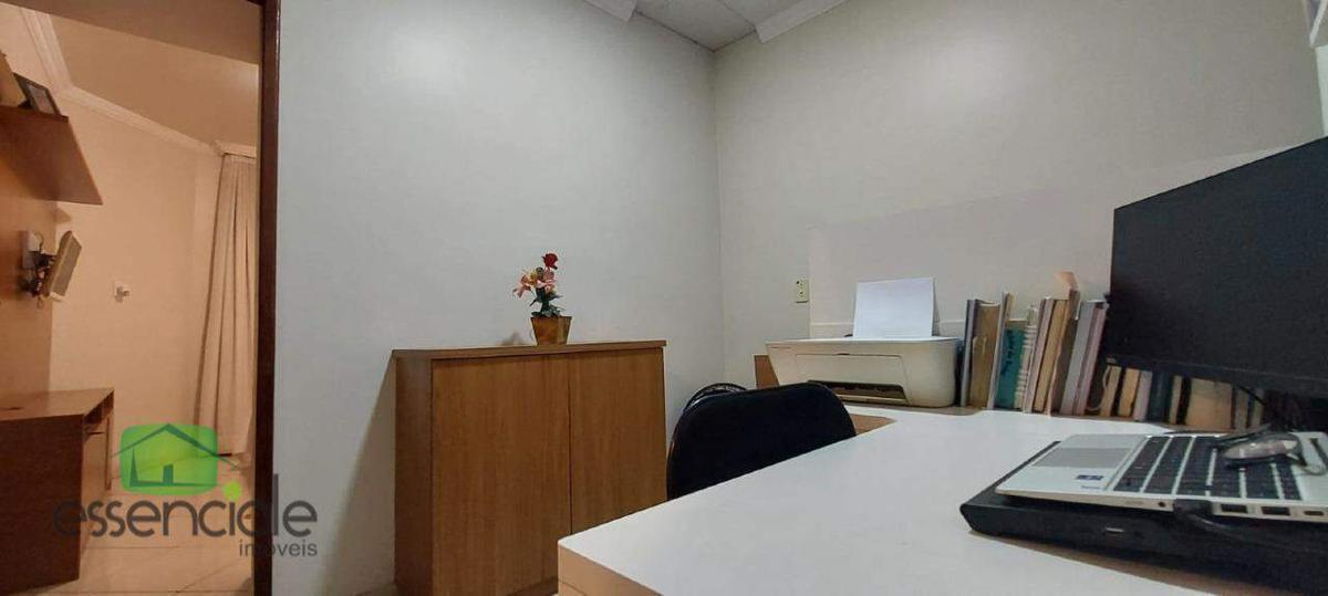 Casa, Santa Cruz Industrial, 3 Quartos, 2 Vagas