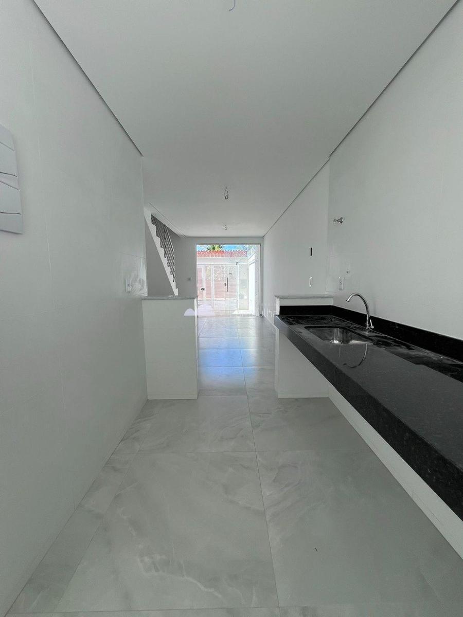 Casa, Planalto, 2 Quartos, 2 Vagas, 2 Suítes