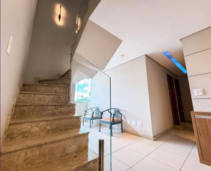 Cobertura, Santa Branca, 3 Quartos, 2 Vagas, 1 Suíte