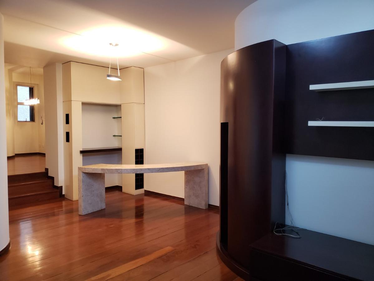 Apartamento, Funcionários, 4 Quartos, 2 Vagas, 1 Suíte