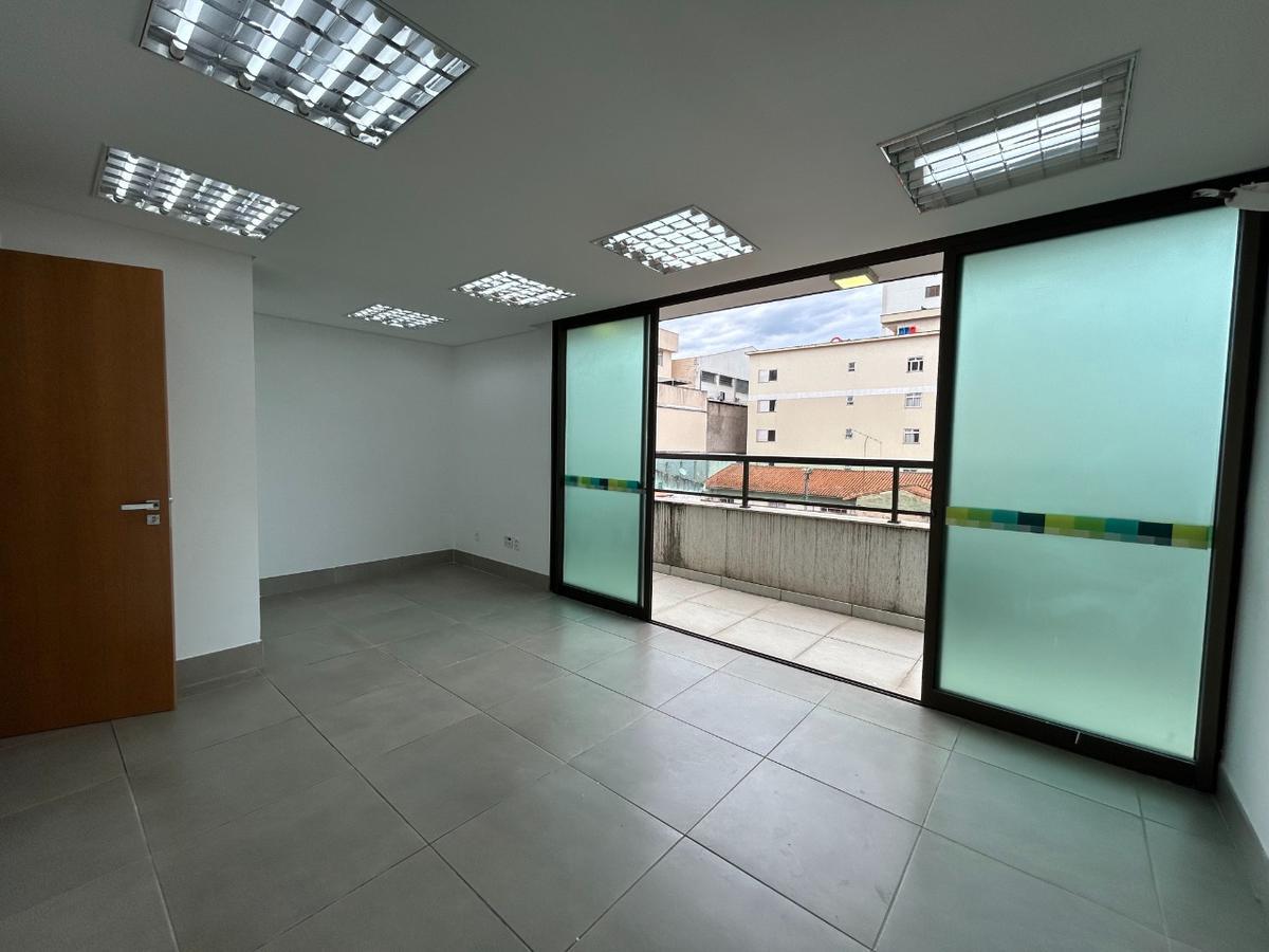 Sala, São José, 0 Quarto, 1 Vaga