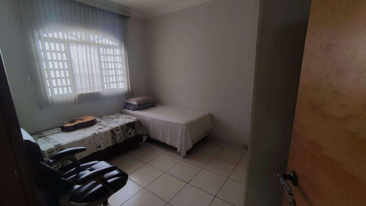 Casa, Serrano, 3 Quartos, 2 Vagas, 1 Suíte
