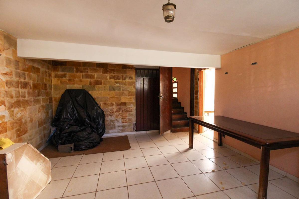 Casa, Itapoã, 3 Quartos, 2 Vagas, 1 Suíte