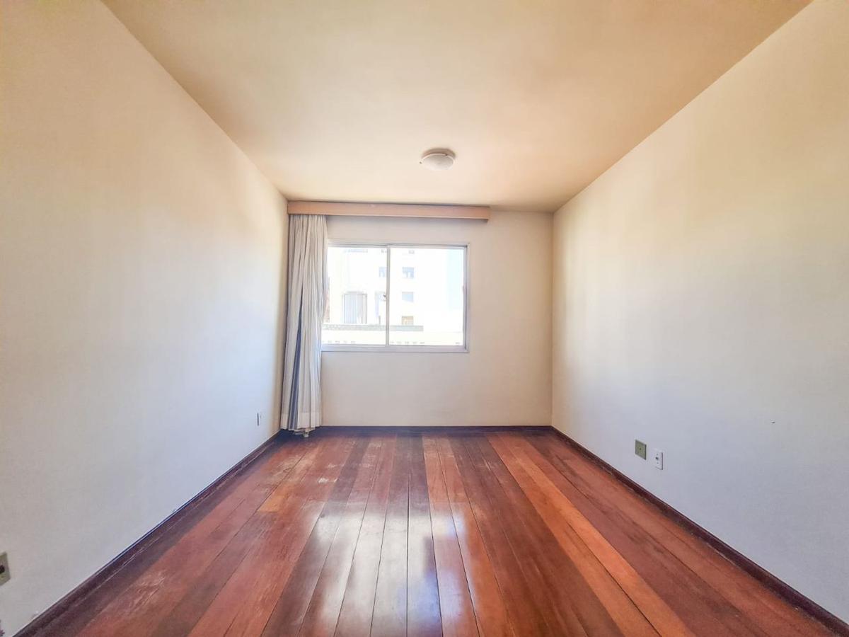 Apartamento, Sagrada Família, 3 Quartos, 2 Vagas, 1 Suíte