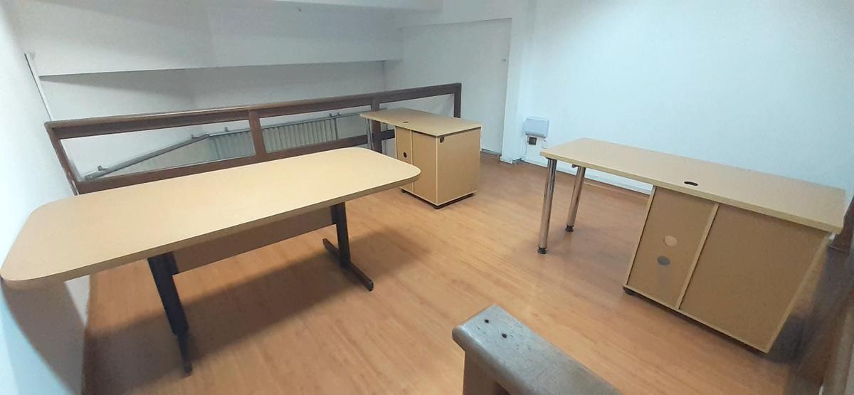 Sala, Barro Preto, 1 Quarto, 0 Vaga