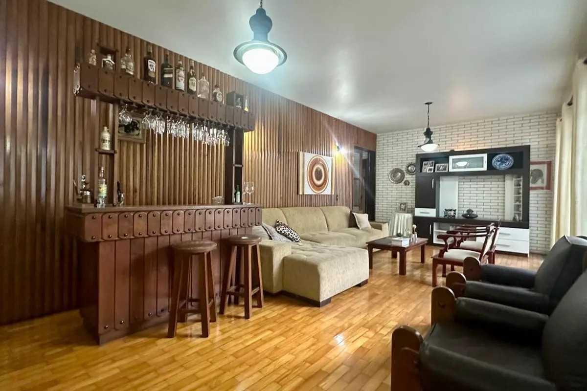 Casa, Serra, 4 Quartos, 4 Vagas, 1 Suíte