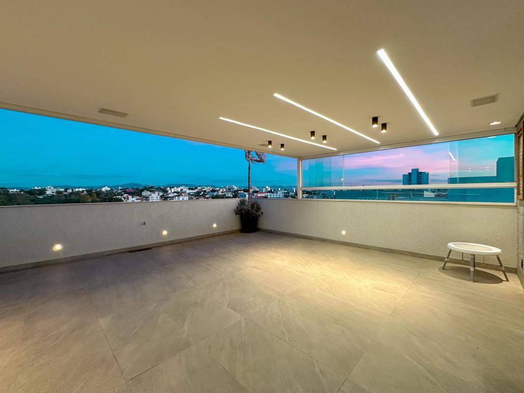 Cobertura, Planalto, 2 Quartos, 2 Vagas, 1 Suíte