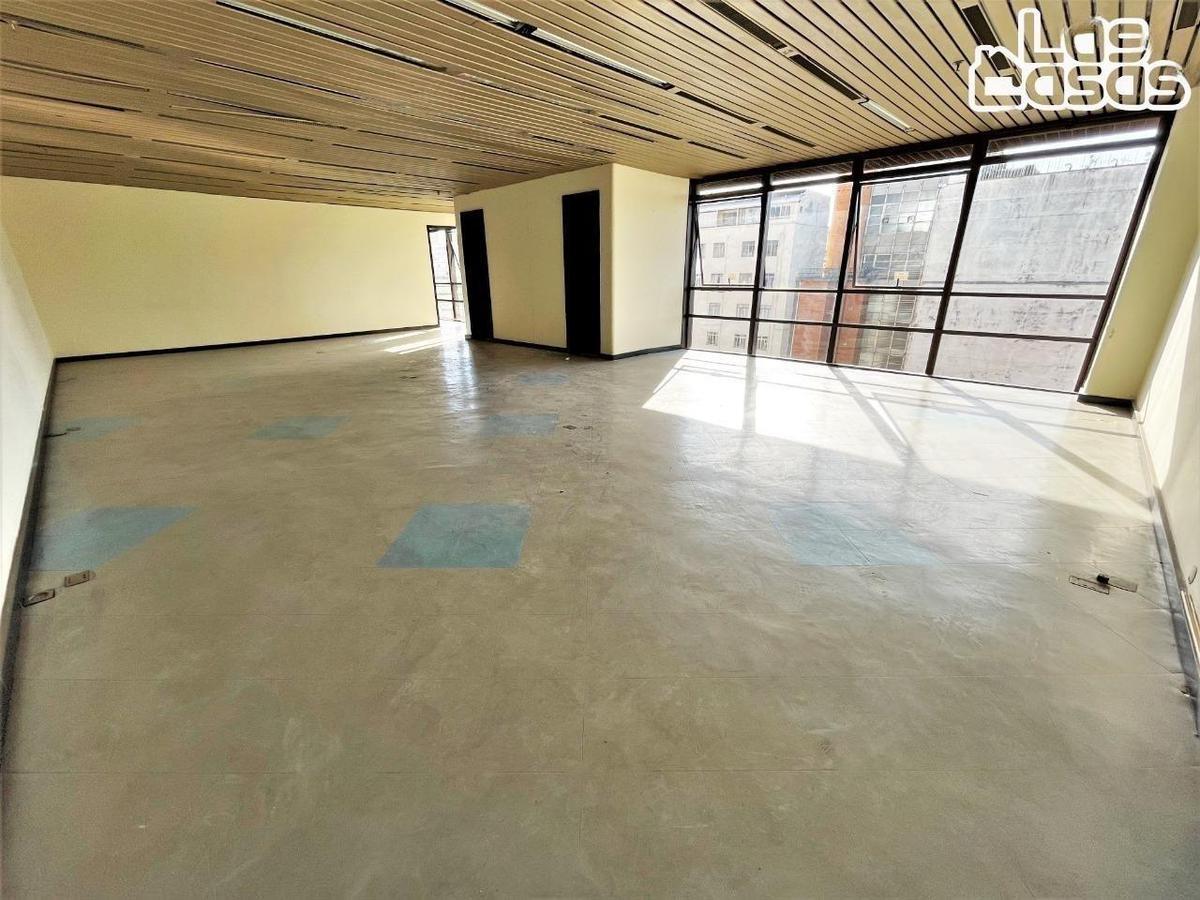 Sala, Centro, 0 Quarto, 10 Vagas