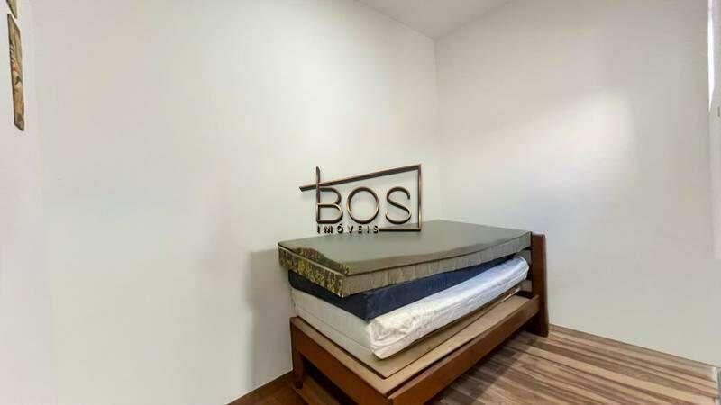 Apartamento, Floresta, 6 Quartos, 0 Vaga, 1 Suíte
