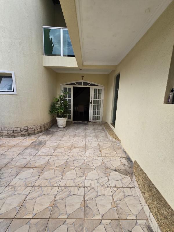Casa, Novo Glória, 3 Quartos, 3 Vagas, 1 Suíte