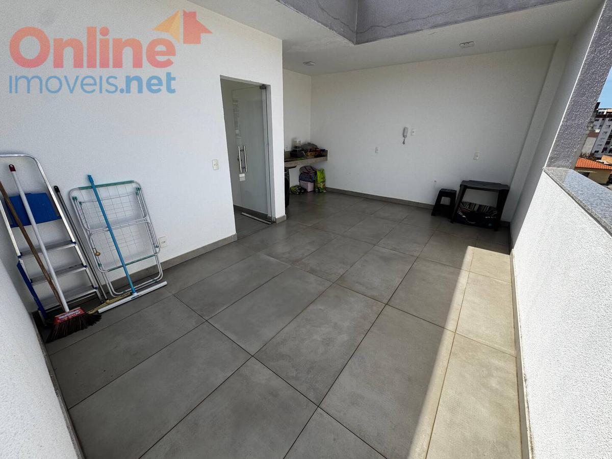 Apartamento, Sagrada Família, 2 Quartos, 0 Vaga, 1 Suíte