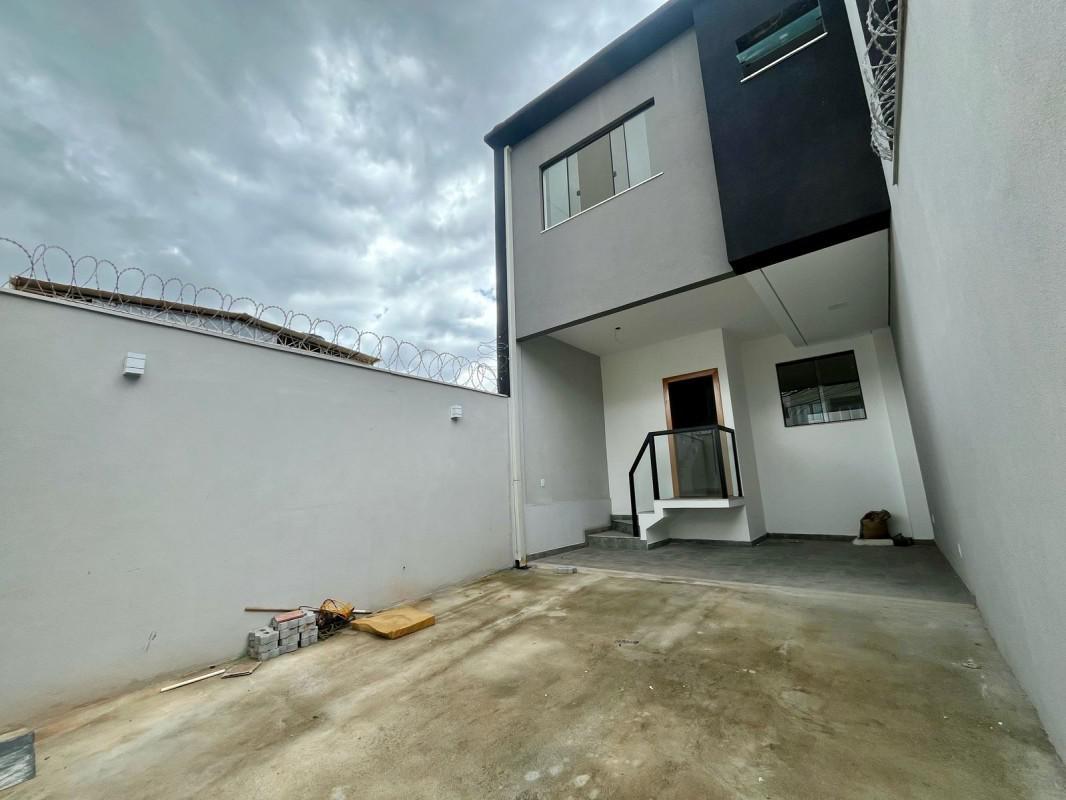Casa, Cândida Ferreira, 3 Quartos, 2 Vagas, 1 Suíte