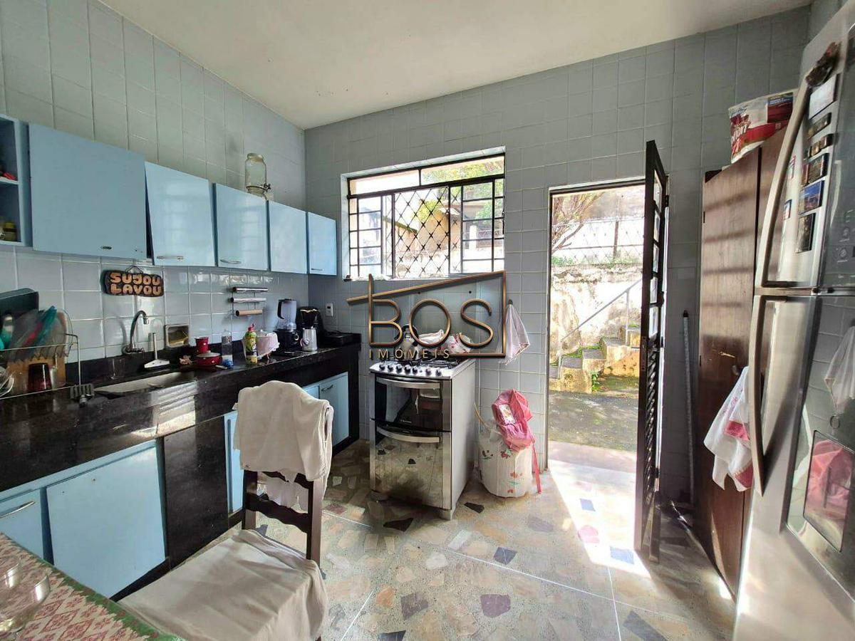 Casa, Nova Floresta, 3 Quartos, 2 Vagas, 1 Suíte