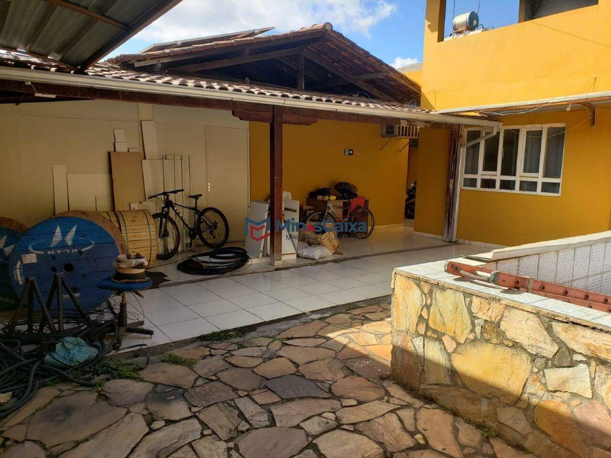 Casa, Santa Maria, 5 Quartos, 2 Vagas, 1 Suíte