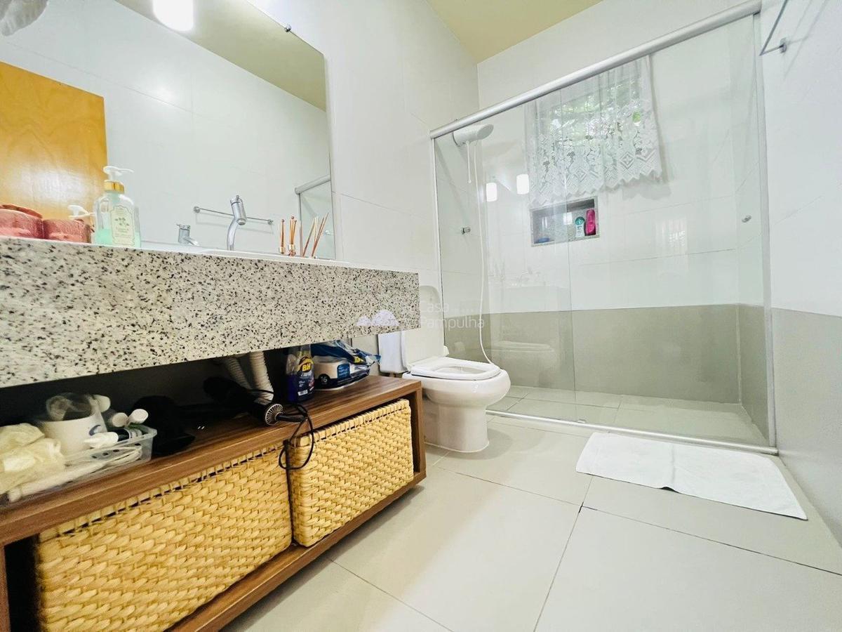 Casa, Santa Mônica, 3 Quartos, 4 Vagas, 1 Suíte