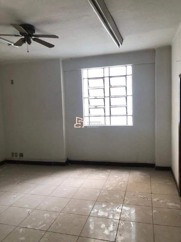 Sala, Centro