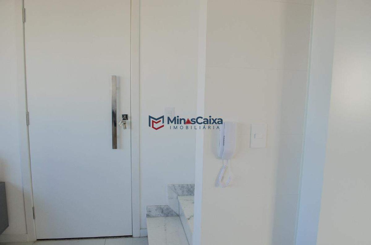 Cobertura, Santa Rosa, 3 Quartos, 2 Vagas, 1 Suíte