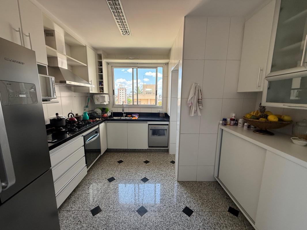 Apartamento, Itapoã, 4 Quartos, 3 Vagas, 2 Suítes