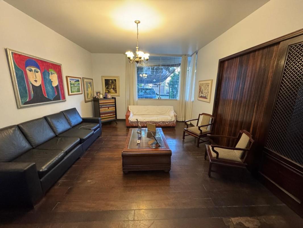 Casa, Cidade Jardim, 4 Quartos, 3 Vagas, 1 Suíte