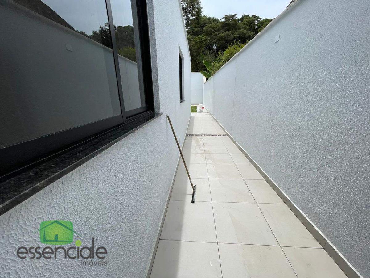 Casa, Europa, 3 Quartos, 3 Vagas, 1 Suíte