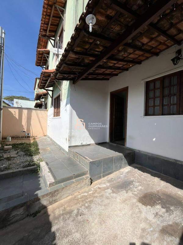Casa, Parque Turistas, 2 Quartos, 1 Vaga
