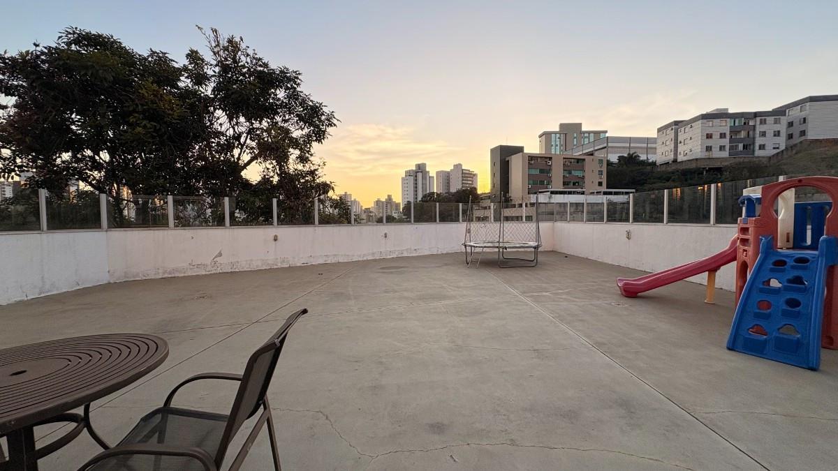 Apartamento, Estoril, 3 Quartos, 2 Vagas, 1 Suíte