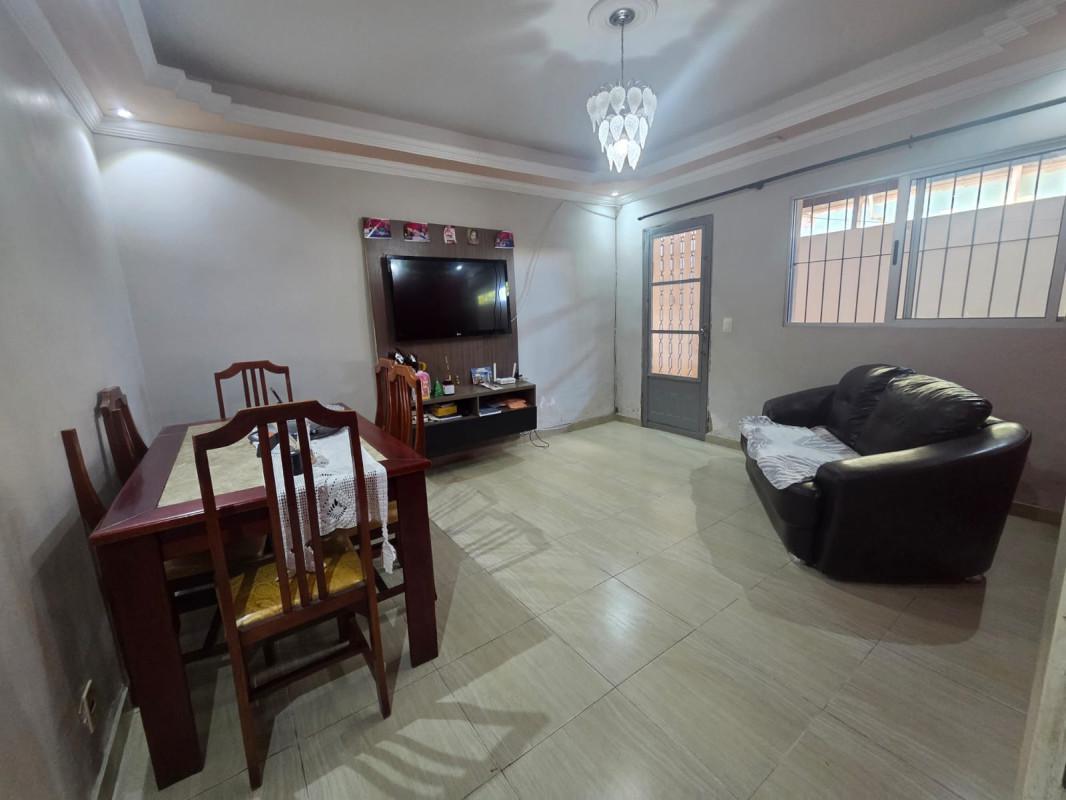 Casa, Parque Xangri-lá, 2 Quartos, 2 Vagas, 1 Suíte
