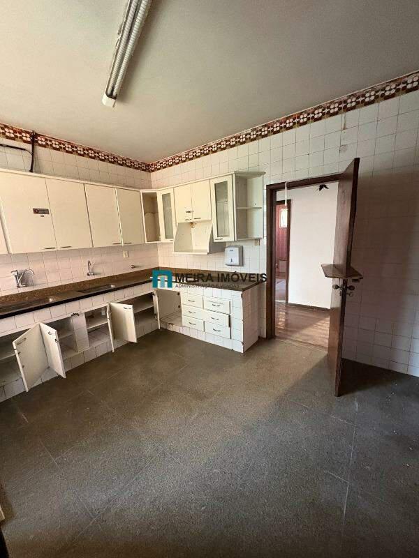 Casa, Gutierrez, 0 Quarto, 3 Vagas