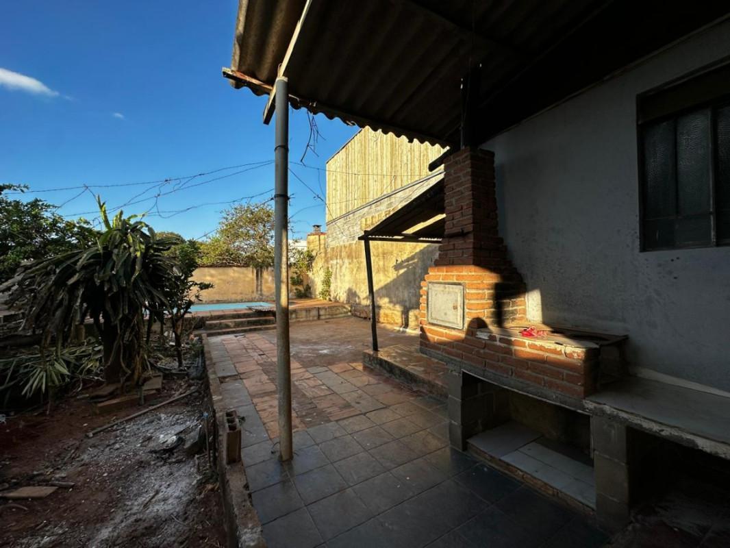Casa, Centro, 2 Quartos, 3 Vagas