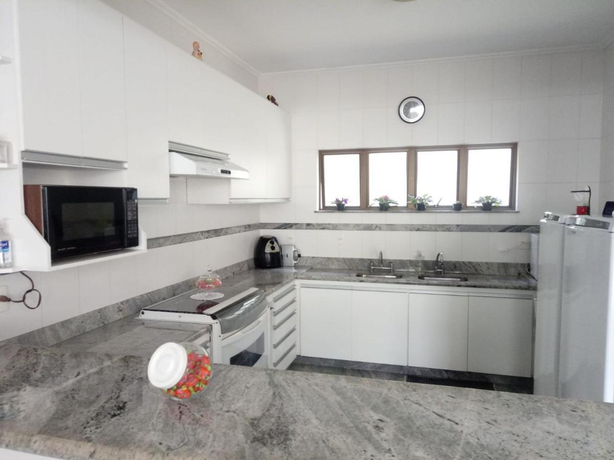 Casa, Itapoã, 4 Quartos, 2 Vagas, 1 Suíte