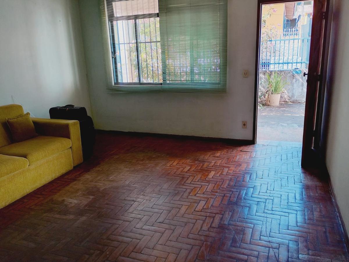 Casa, Santa Branca, 3 Quartos, 4 Vagas, 1 Suíte