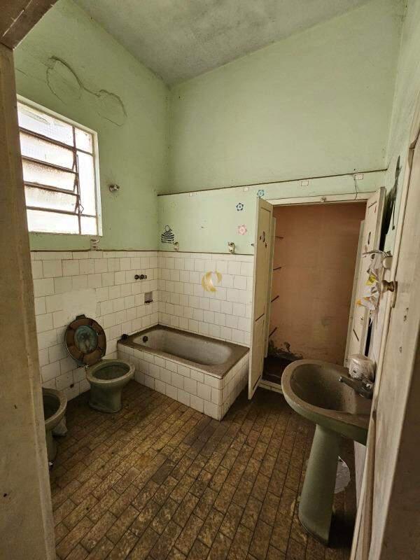 Casa, Centro, 4 Quartos, 2 Vagas