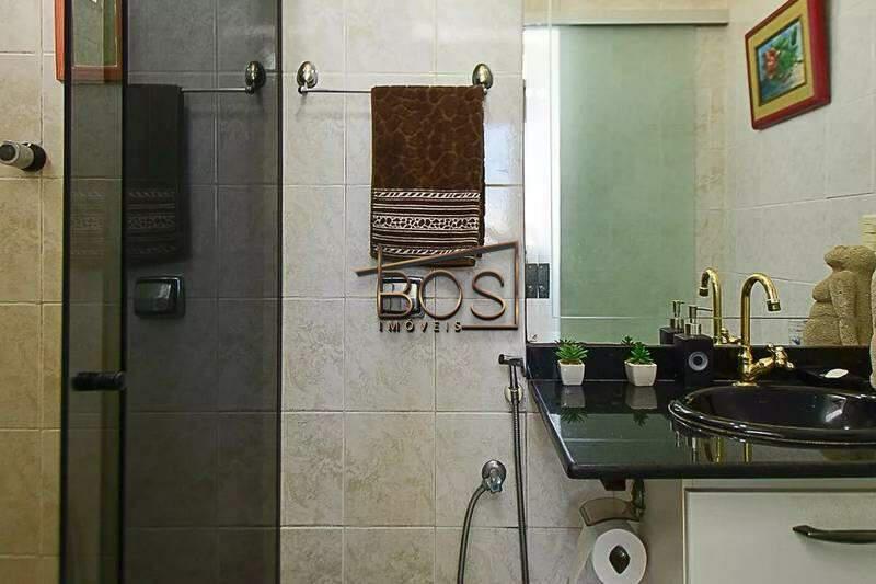 Apartamento, Sagrada Família, 2 Quartos, 1 Vaga, 1 Suíte