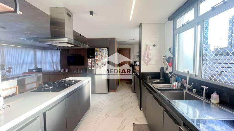 Apartamento, Luxemburgo, 3 Quartos, 4 Vagas, 2 Suítes