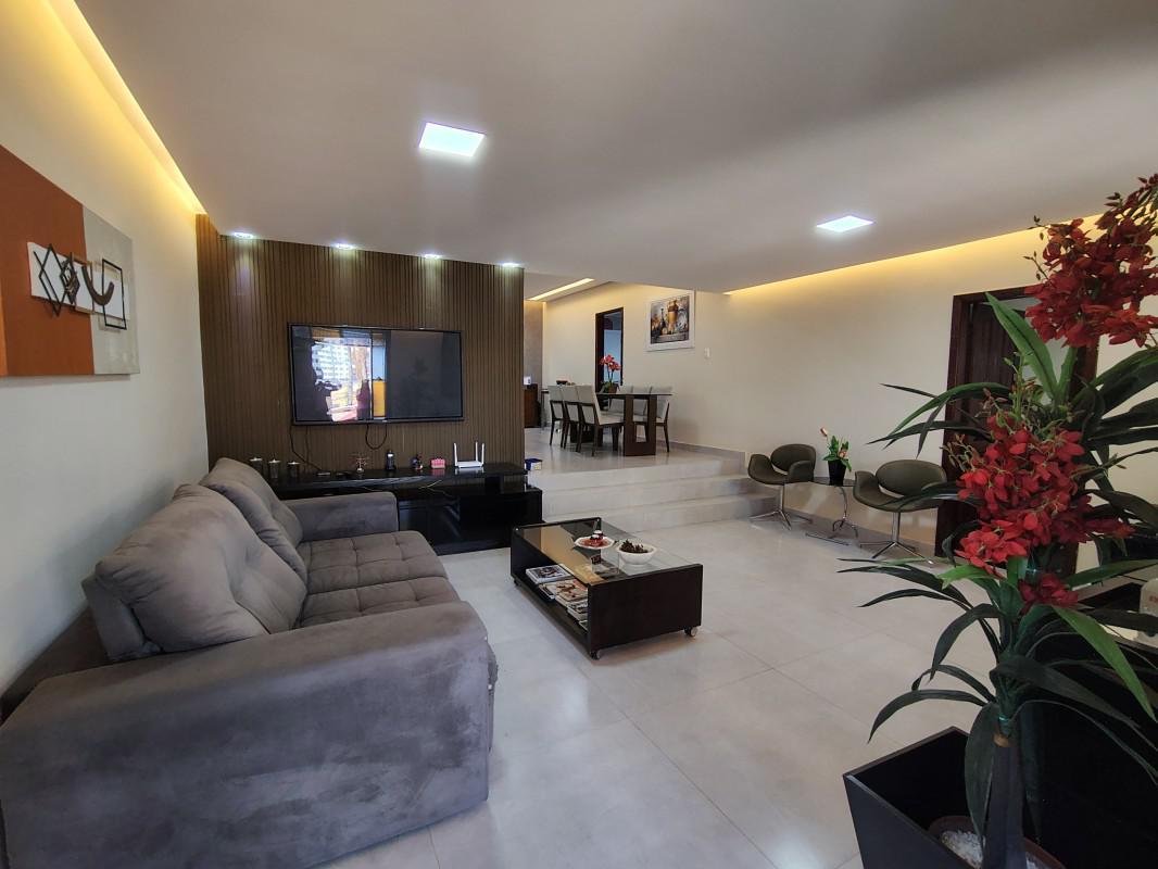 Casa, Ana Lúcia, 3 Quartos, 4 Vagas, 3 Suítes