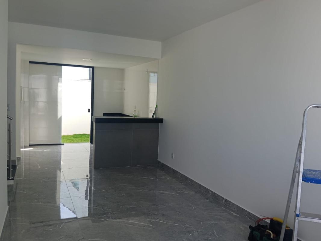 Casa, Três Barras, 3 Quartos, 2 Vagas, 1 Suíte