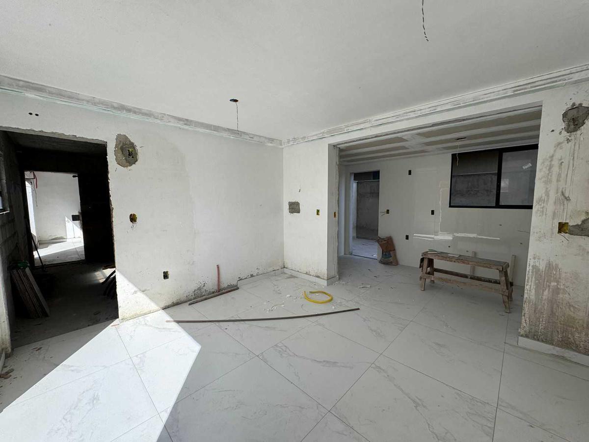 Cobertura, Cabral, 2 Quartos, 2 Vagas, 1 Suíte