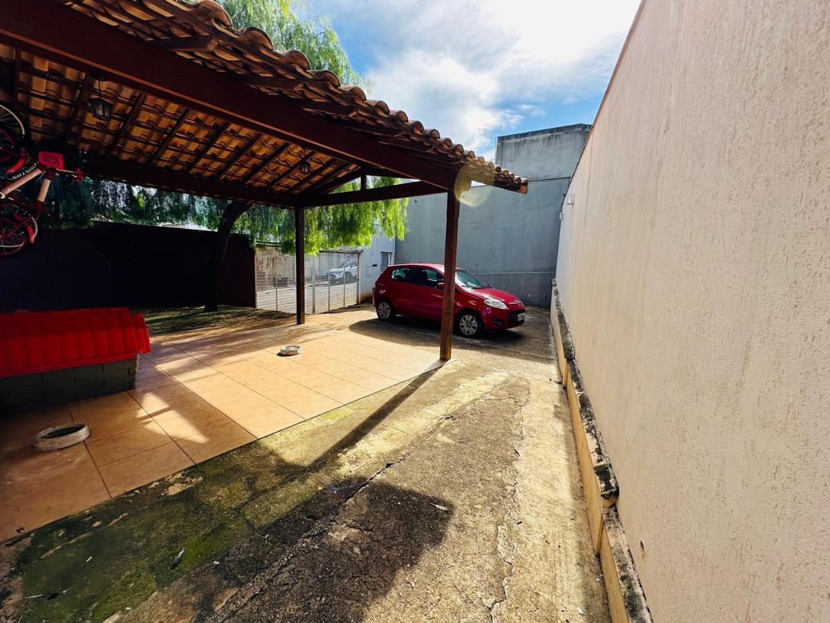 Casa, Trevo, 3 Quartos, 4 Vagas, 1 Suíte