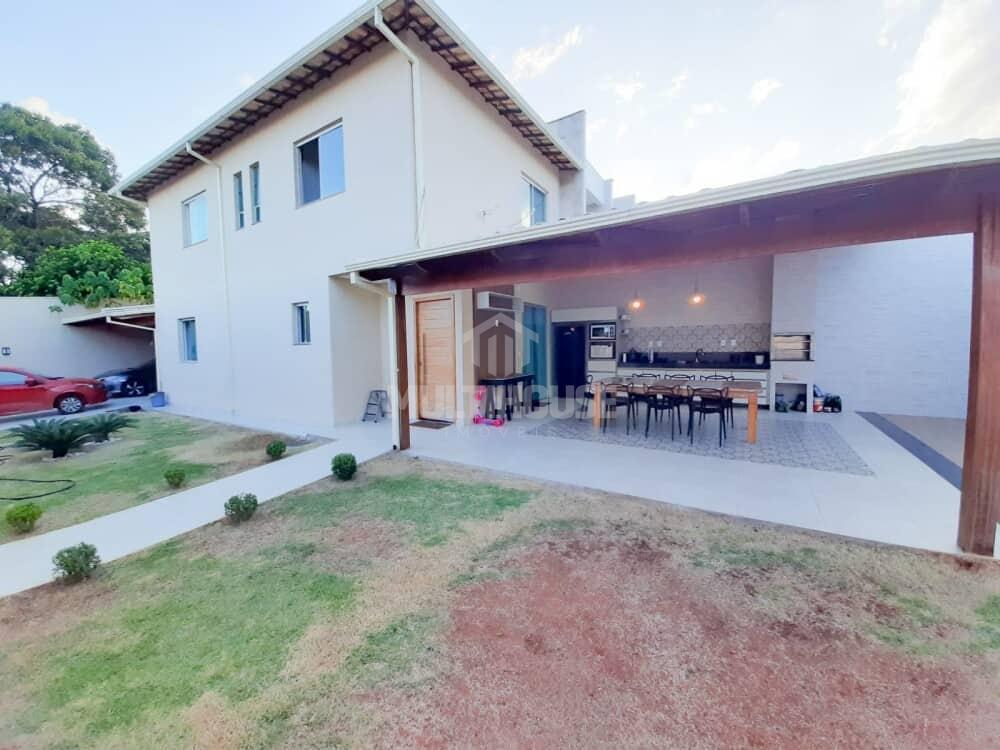 Casa, Trevo, 3 Quartos, 0 Vaga, 1 Suíte