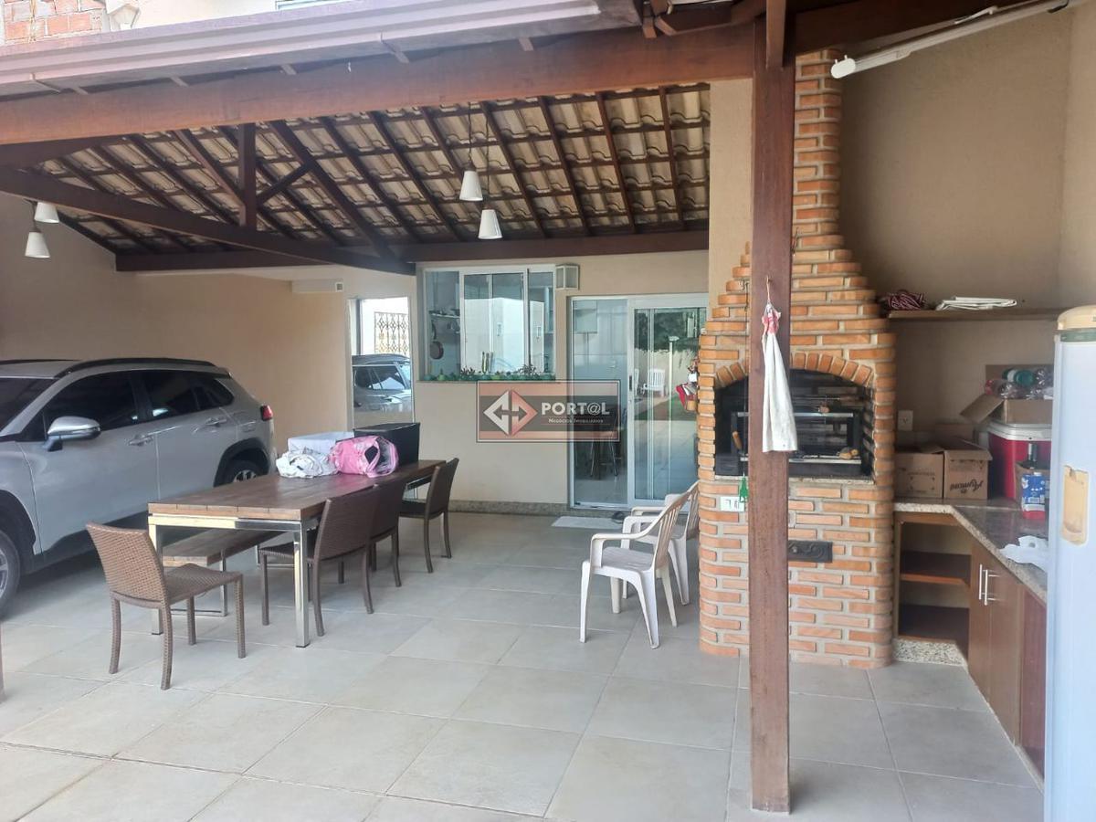 Casa, Itapoã, 3 Quartos, 4 Vagas, 1 Suíte