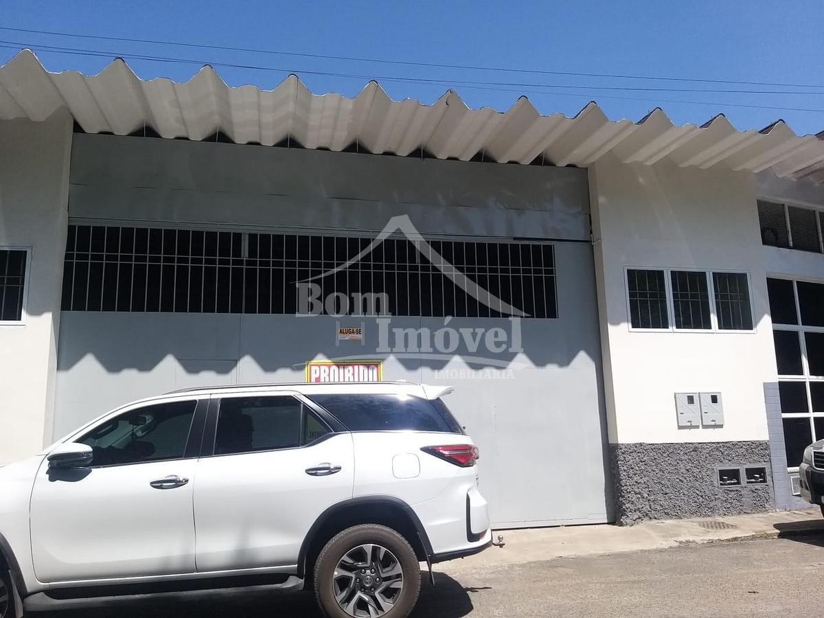 Galpão, Centro, 0 Quarto, 0 Vaga