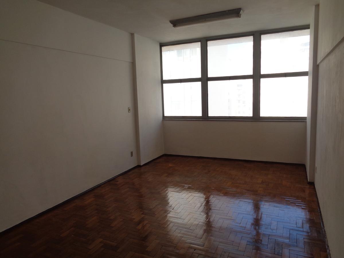 Sala, Centro