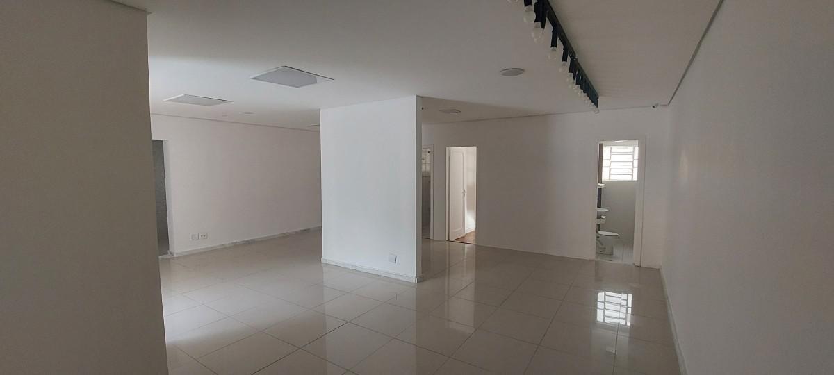 Casa Comercial, Prado, 1 Quarto, 0 Vaga