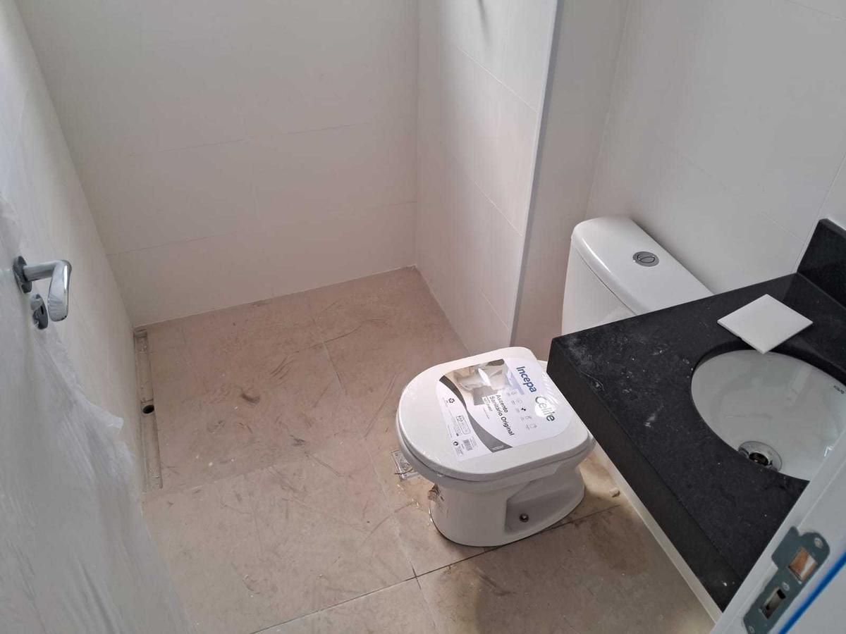 Apartamento, Floresta, 2 Quartos, 2 Vagas