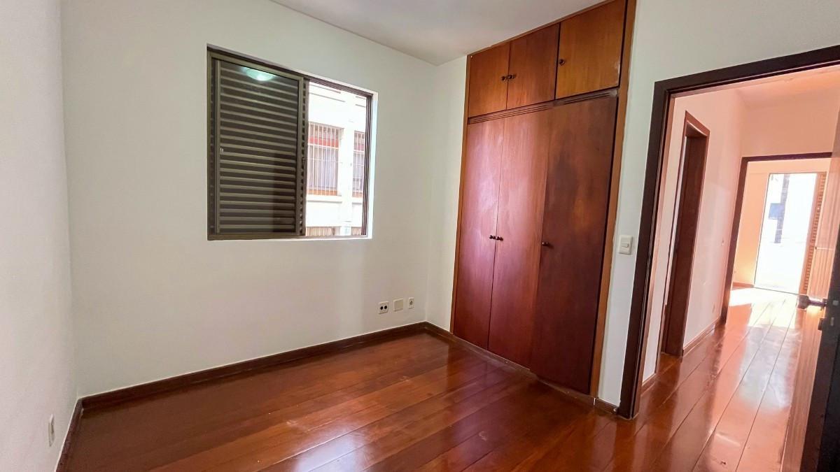 Apartamento, Coração de Jesus, 4 Quartos, 2 Vagas, 1 Suíte