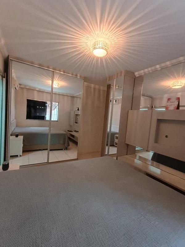 Casa, Cabral, 3 Quartos, 4 Vagas, 1 Suíte