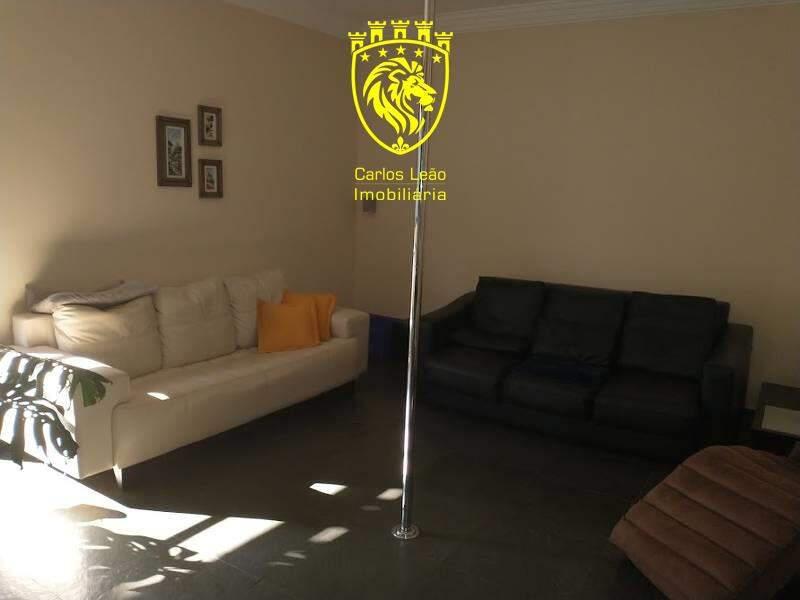 Casa, São José, 3 Quartos, 4 Vagas, 2 Suítes